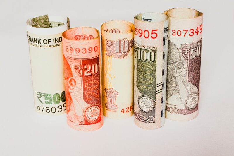 How to Earn Rs 15,000 Monthly Income from a Rs 20 Lakh Lumpsum Using SWP: A Smart Investor’s Guide